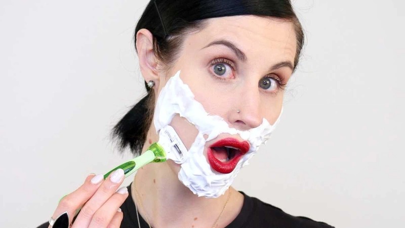 Con Gái Cạo Ria Mép Có Sao Không LiA Spa Giải Đáp Cách Xử Lý An Toàn Và Hiệu Quả